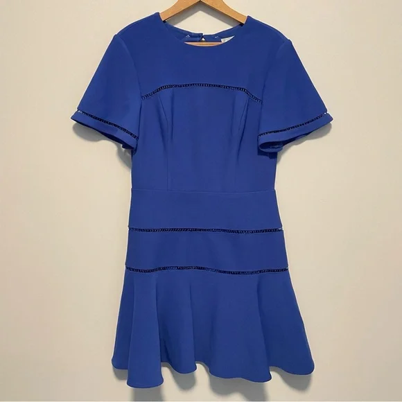 Finders Keepers Dress - Picture 2 of 4